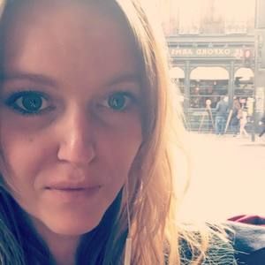 Meet your Posher, Emma